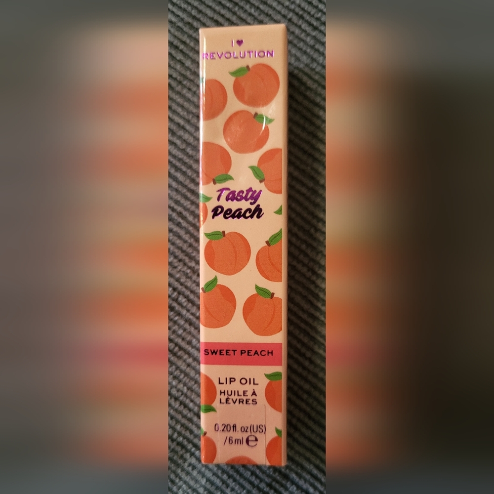 Revolution NIB Tasty Peach Lip Oil